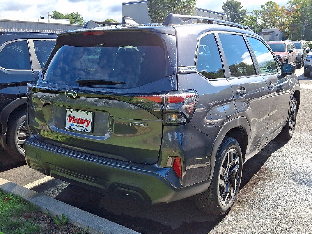 2026 Subaru FORESTER Premium Hybrid