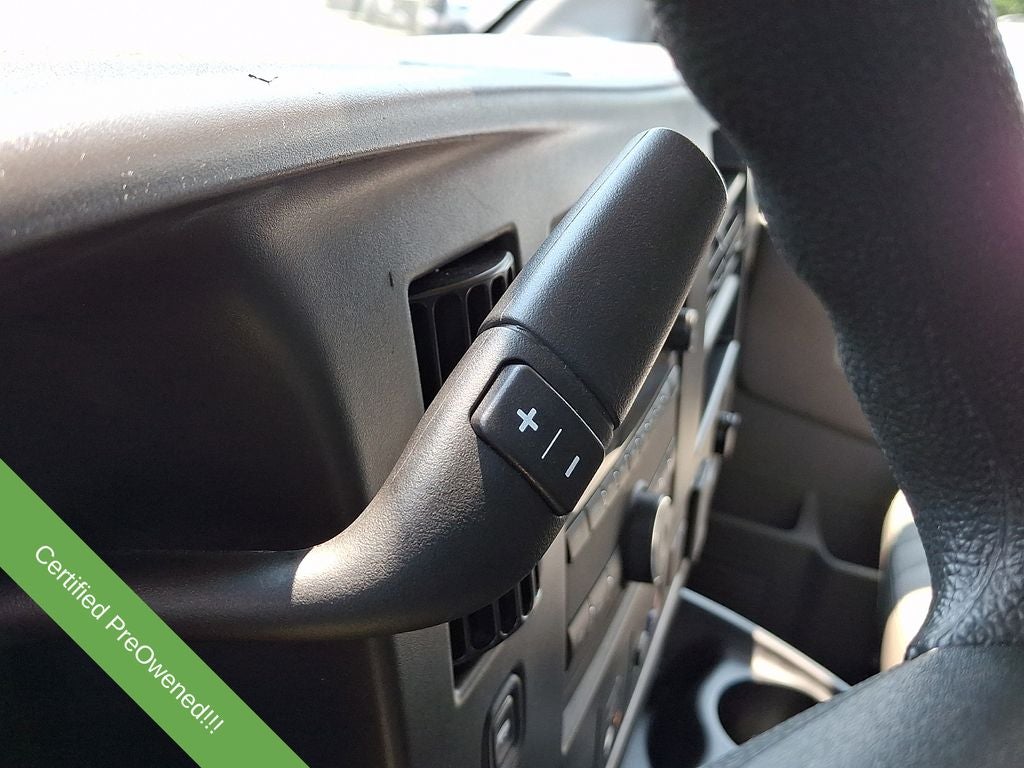 2025 Chevrolet Express 3500 LT Passenger
