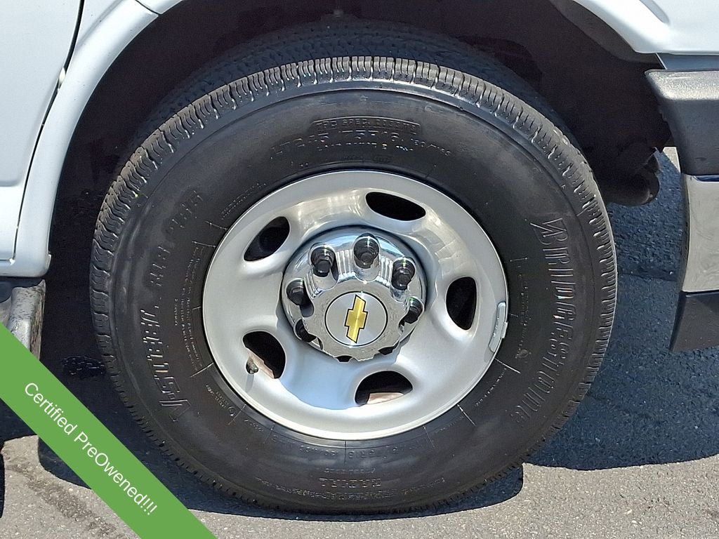 2025 Chevrolet Express 3500 LT Passenger