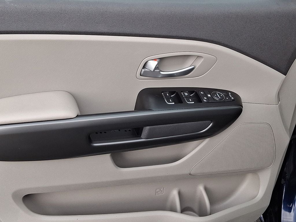 2018 Kia Sedona LX