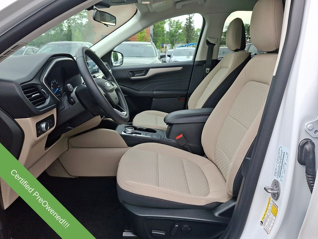 2022 Ford Escape Hybrid SE