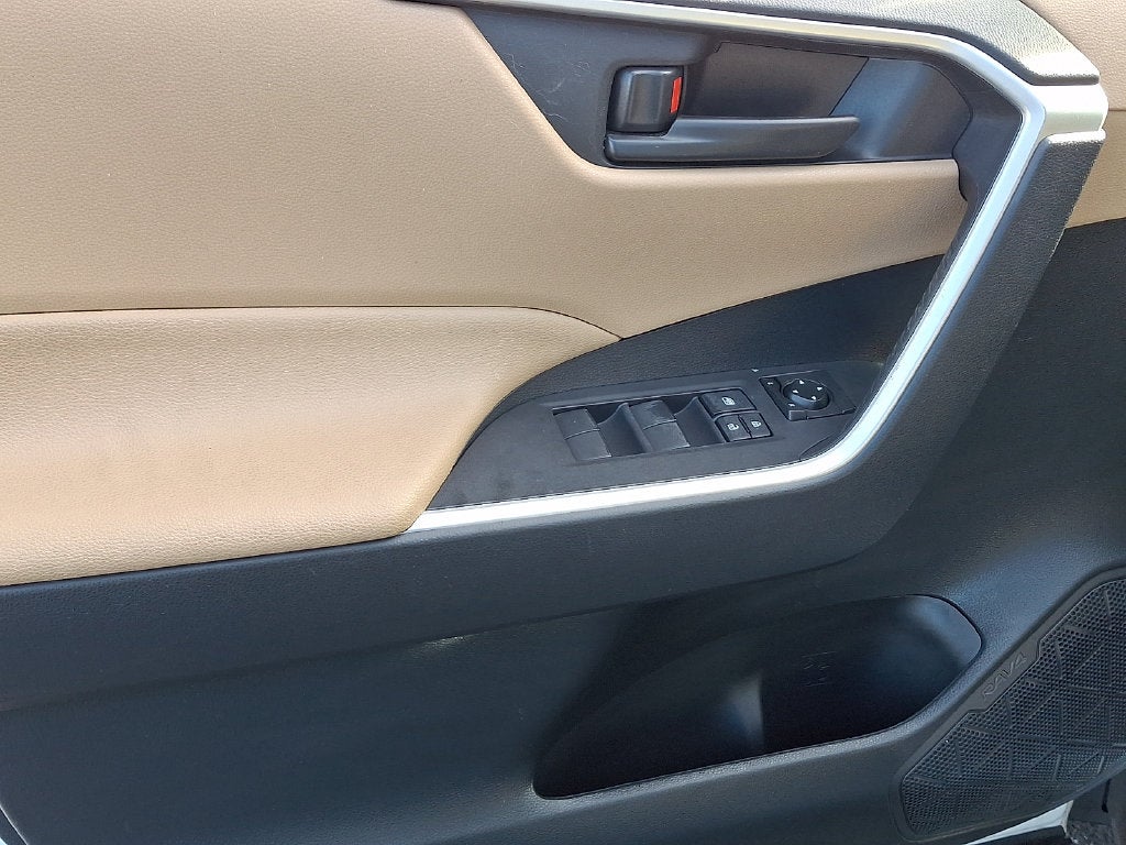 2019 Toyota RAV4 Hybrid LE