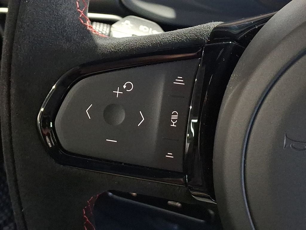2026 Lotus Emira V6 SE Scura