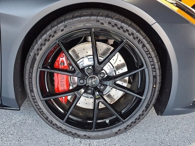 2026 Lotus Emira V6 SE Scura